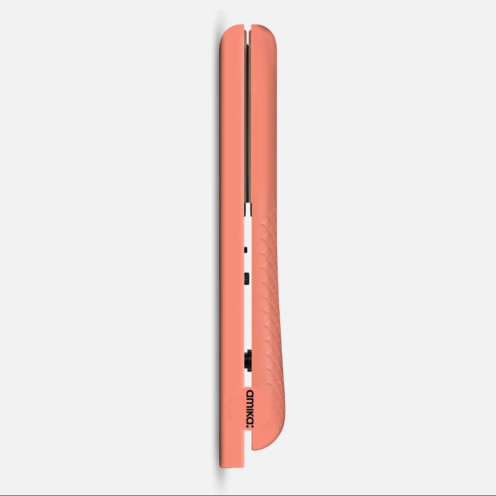 Amika flat iron